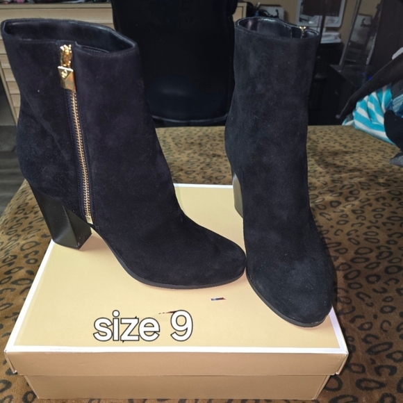Michael Kors Black Suede Heeled Boots - Picture 1 of 2